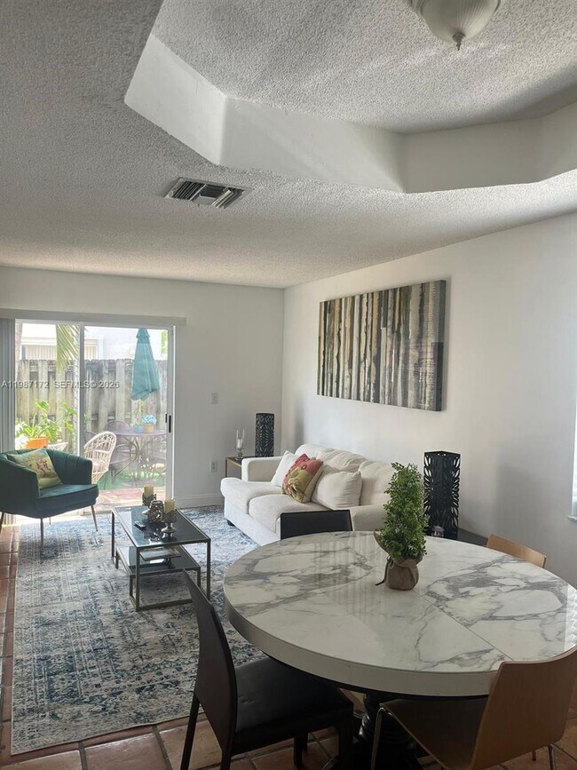 Building Photo - 14133 SW 121st Pl