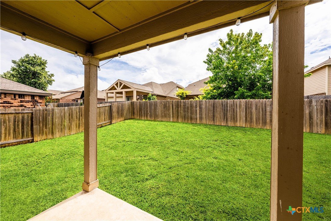 Building Photo - 247 Azalea Way