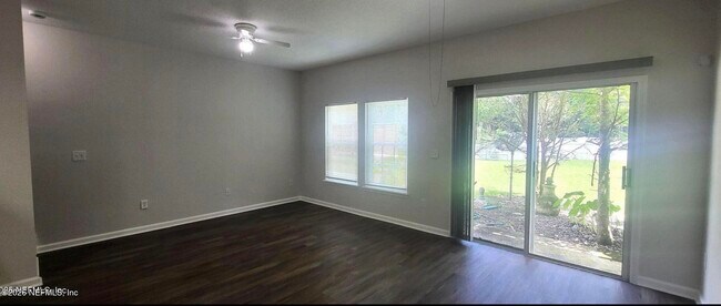 Building Photo - 1573 Biscayne Bay Dr