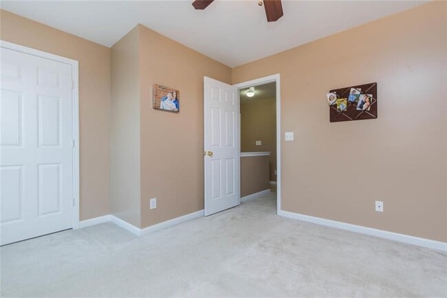Building Photo - 519 Windstone Trail