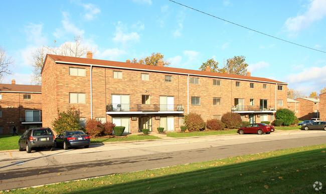 Primary Photo - Garfield Villa Apartments