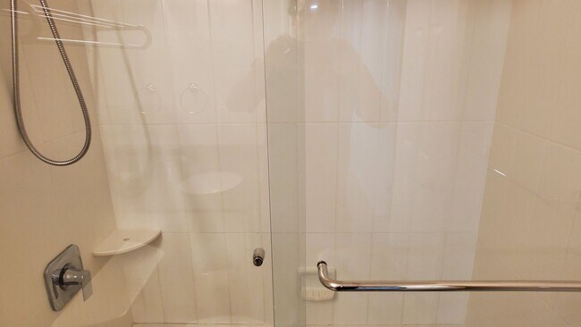 Building Photo - Spacious 2 Bedroom, 1 Bathroom Moraga Condo