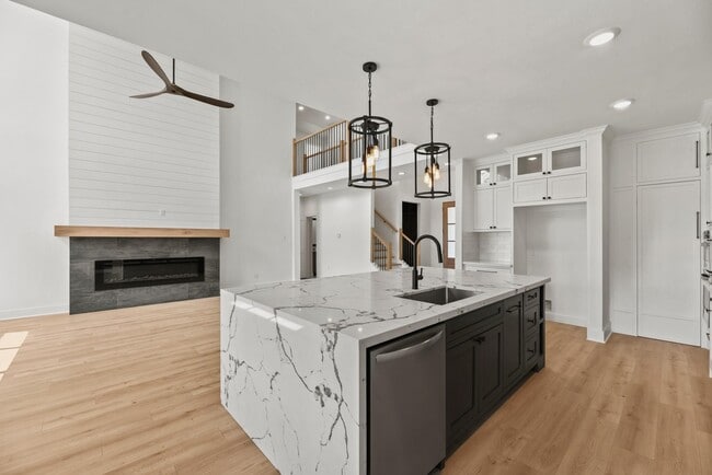 Building Photo - 17068 Lively Rd