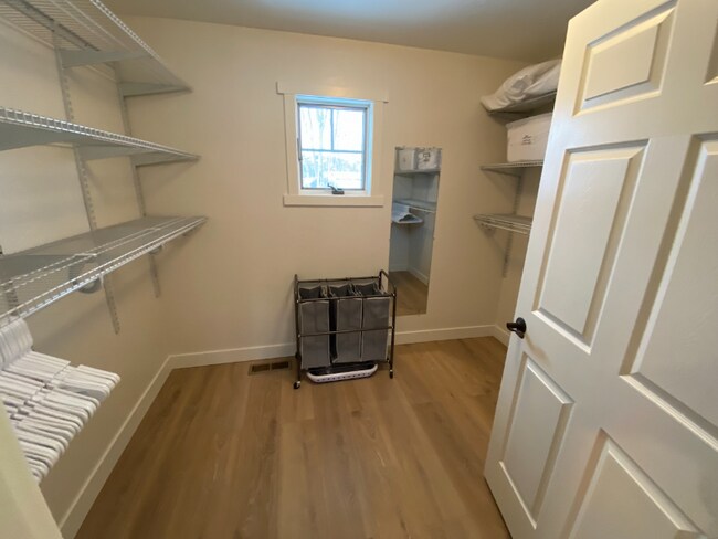 Building Photo - 2048 Marina Ct