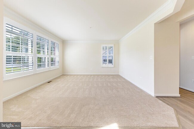 Building Photo - 7640 Knotting Hl Ln