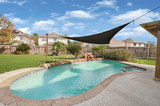 Building Photo - 2527 Spring Lily Ct