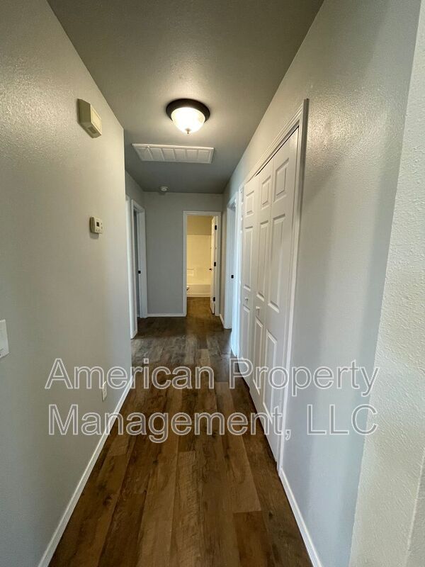 Building Photo - 12316 N 108th E Ave