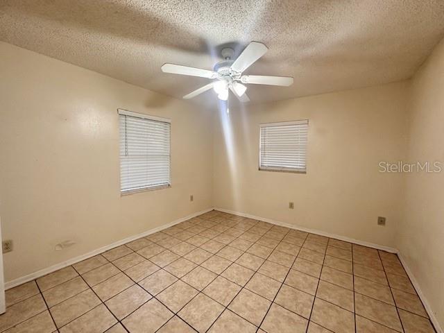 Building Photo - 32801 Lake Square Ct