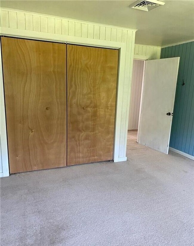 Building Photo - Spacious 2 Bedroom Apartment in Euwanee Park