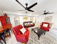 Building Photo - 318 Sand Castle Ln