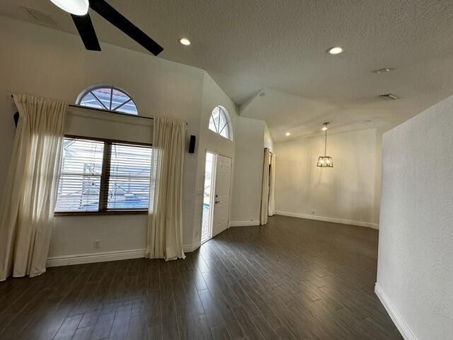 Building Photo - 11086 Baybreeze Way