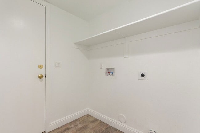 Building Photo - 2538 N 131st Ln