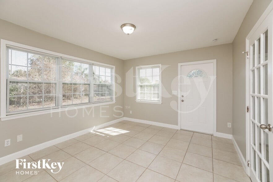 Building Photo - 112 Stafford Pl