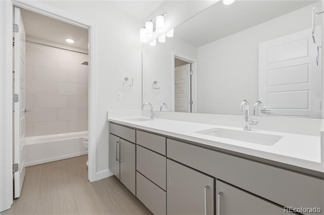 Building Photo - 27615 E Geddes Pl