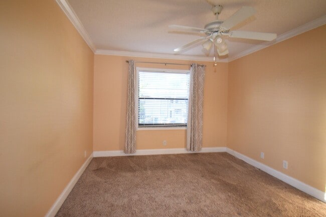 Building Photo - 7091 Golf Colony Ct