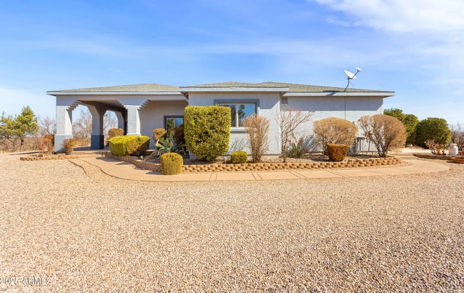 Building Photo - 4290 S Silva Dr