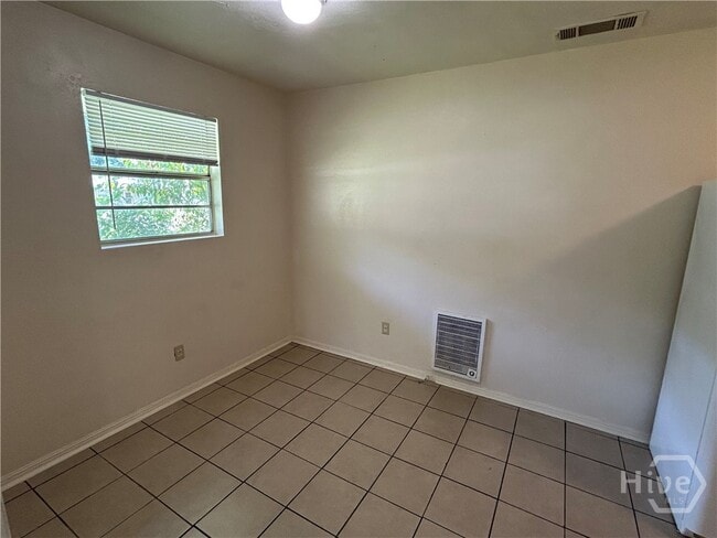 Building Photo - 130 Candler Ct