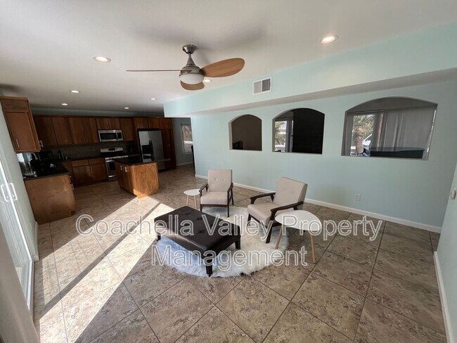 Building Photo - 71425 Halgar Rd