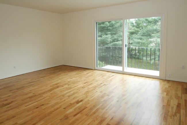 Building Photo - 1 Carriage Way