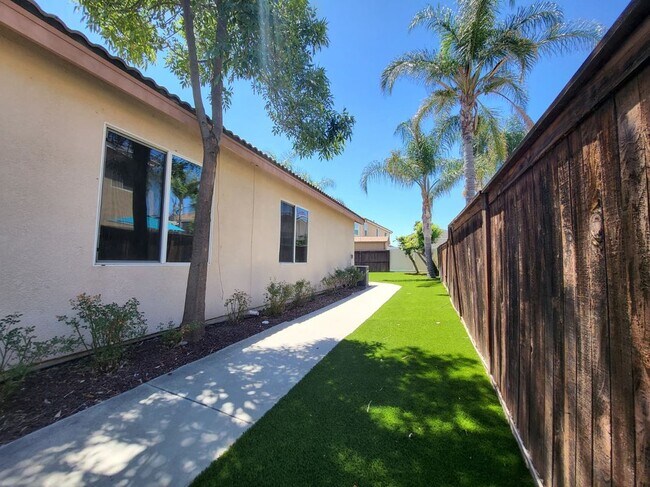 Building Photo - 25375 Forest Wood Cir