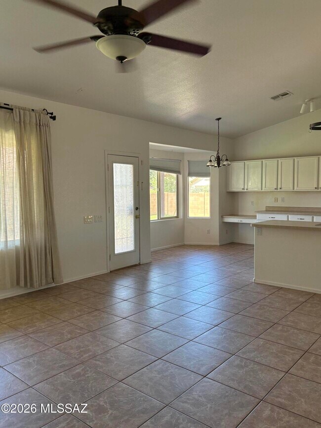 Building Photo - 7648 W Creosote Spring Ct