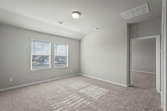 Building Photo - 105 Lisa Ln