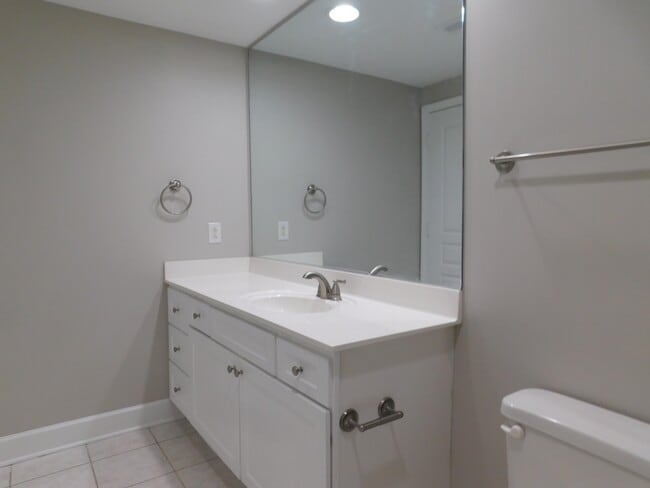 Building Photo - 1315 East Blvd