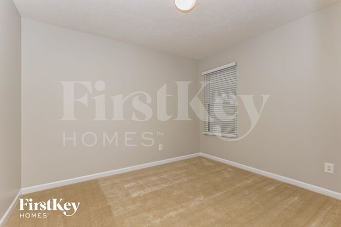 Building Photo - 322 Elderberry Way