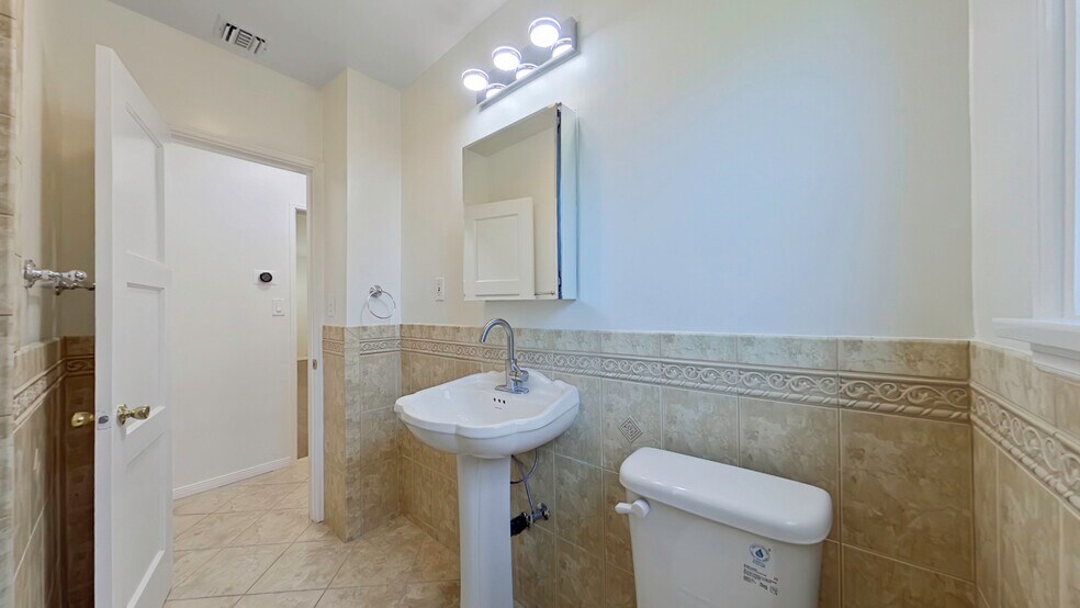 Building Photo - 3250 Las Lunas St