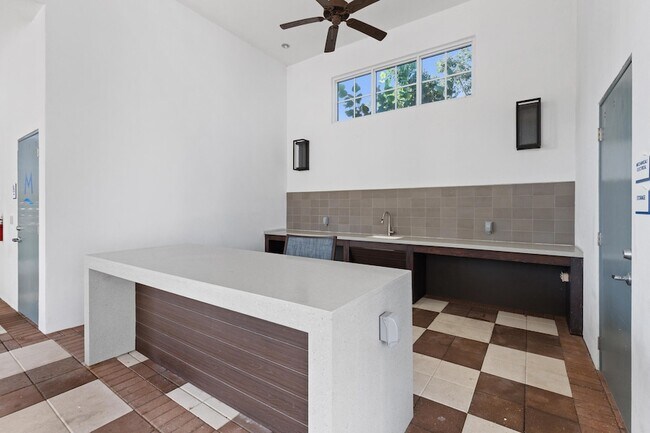 Building Photo - 14208 Lacebark Ln