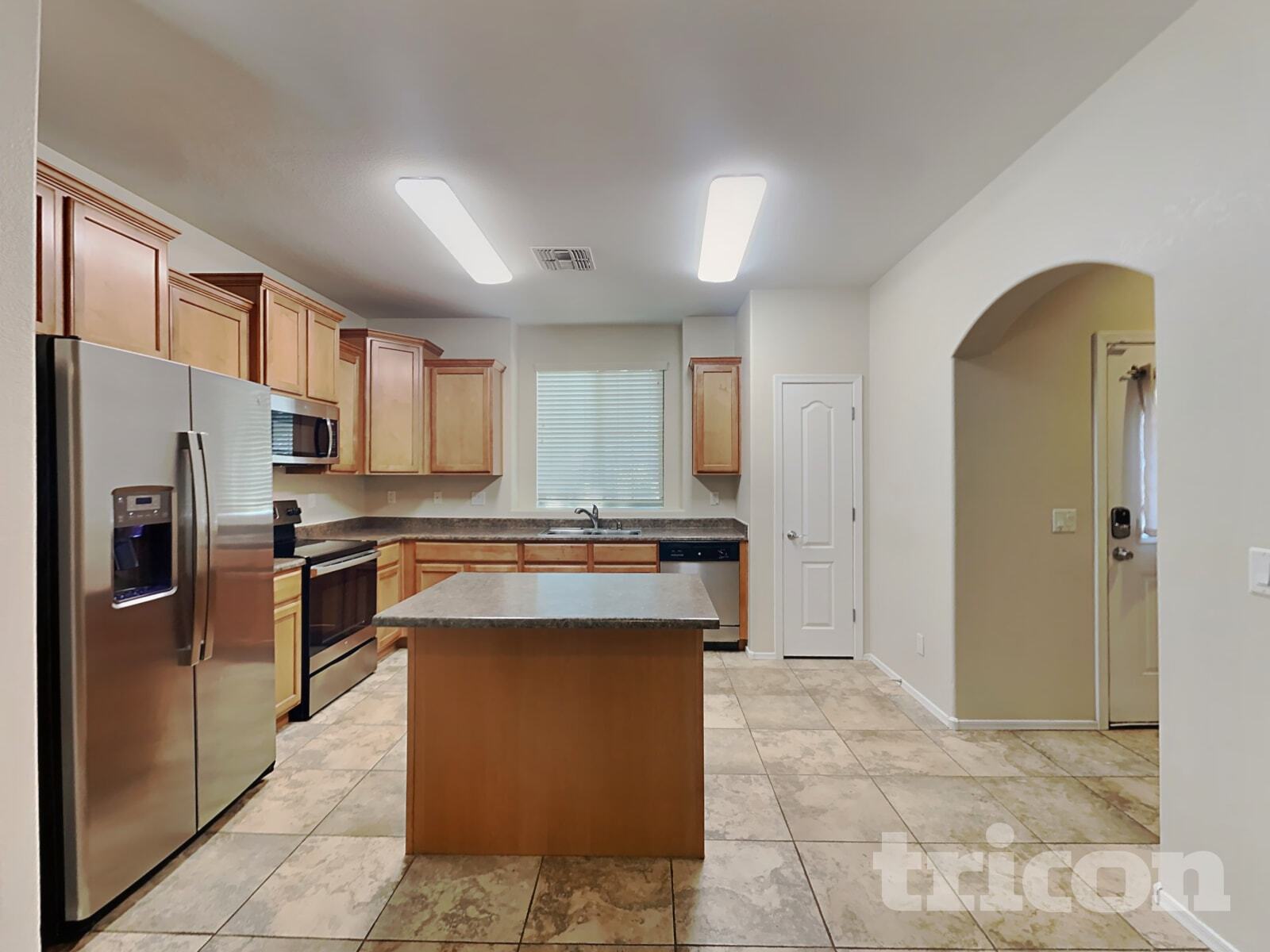 Building Photo - 4376 E Selena Dr