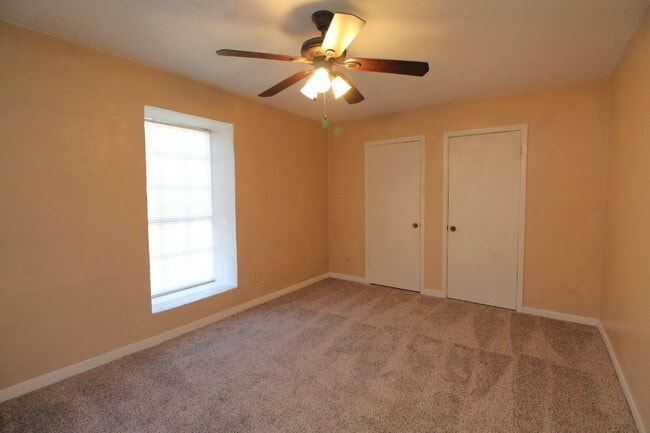 Building Photo - Waterfront Condo with Pensacola Bay Views – Updated 1BR in Quiet Southeast Community | Minutes to...