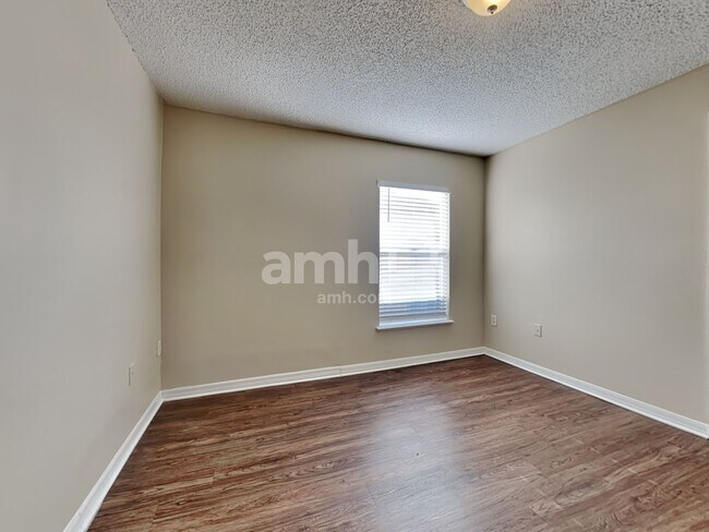 Building Photo - 1367 Oden Ct