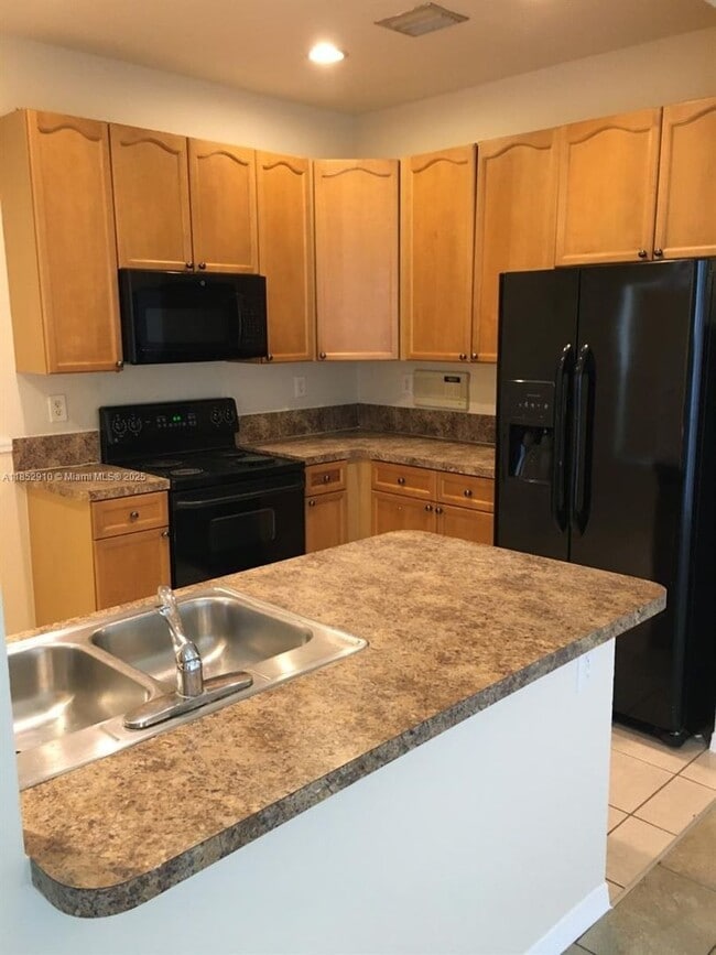 Building Photo - 3361 Merrick Ln