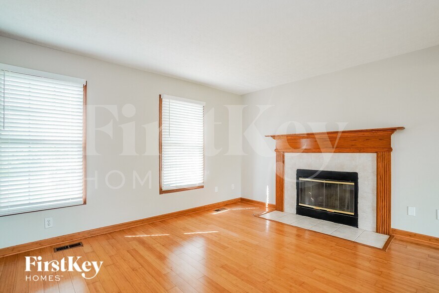 Building Photo - 1072 Tarragon Dr