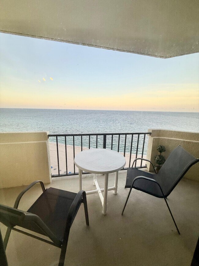 Building Photo - 2800 N Ocean Dr