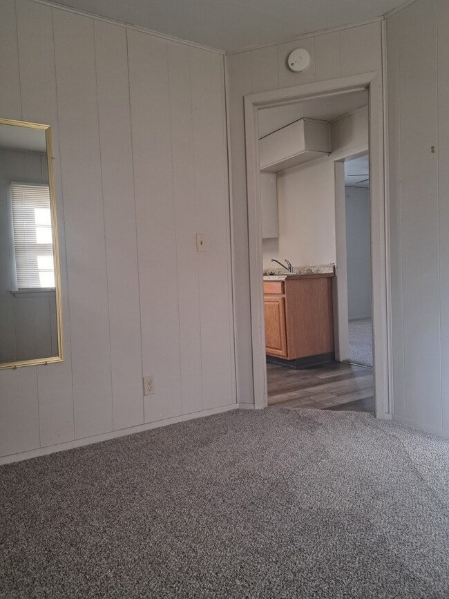 Building Photo - 1332 Baxter Ln