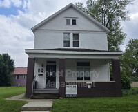 Building Photo - 1132 Rivermet Ave