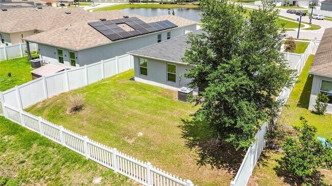 Building Photo - 3040 Lakes Crest Ave