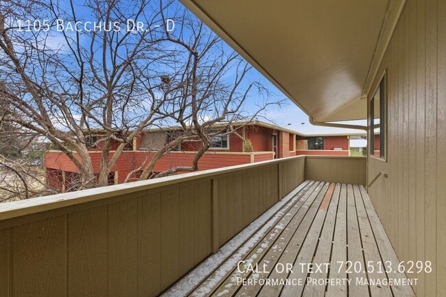 Building Photo - 1105 Bacchus Dr