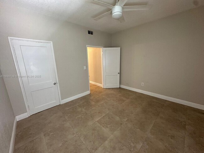 Building Photo - 3235 S Le Jeune Rd