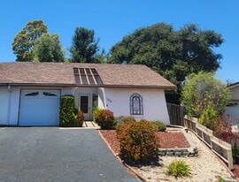 Building Photo - 168 Summit Dr