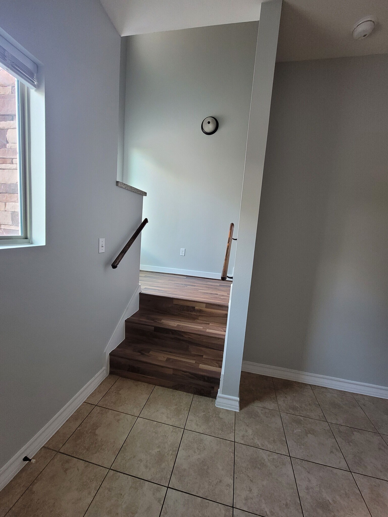 Building Photo - 306 S 25th St