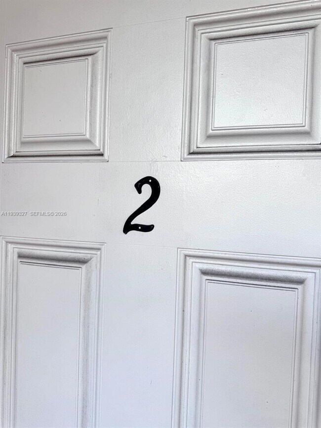 Building Photo - 14140 NE 2nd Ct