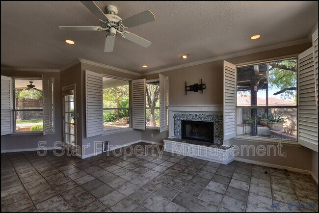 Building Photo - 6598 Eagle Ridge Dr