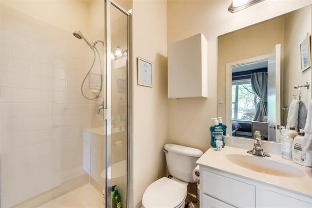 Building Photo - 2718 Floyd St