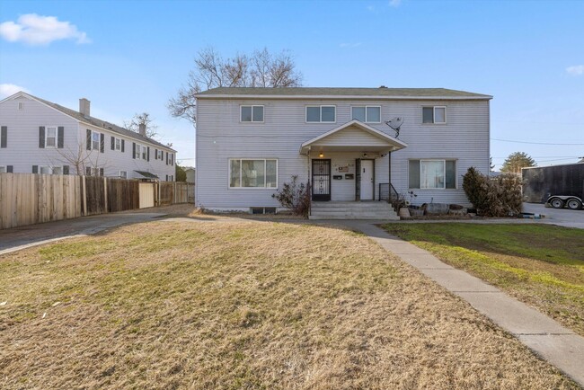 Primary Photo - 1517/1519 Thayer Dr