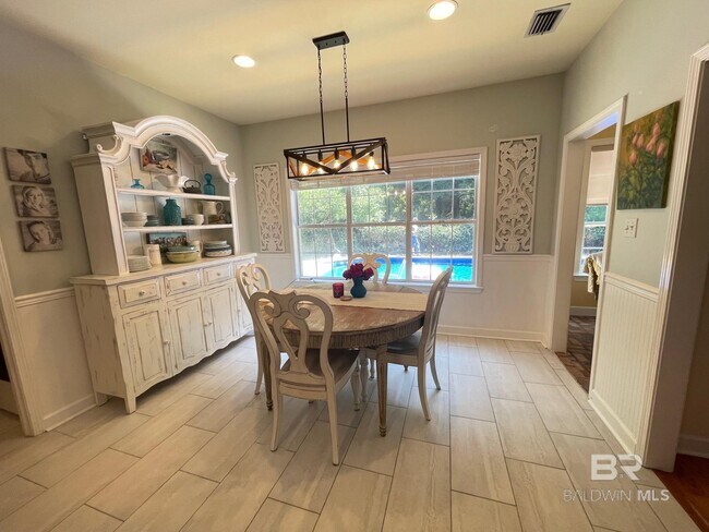 Building Photo - 31072 Oakleigh Dr