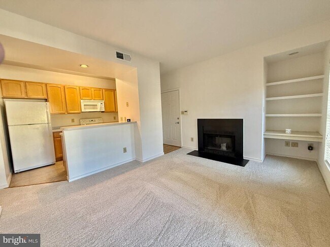 Building Photo - 12155 Penderview Terrace