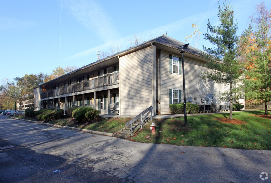 Primary Photo - Lauffer Ravines Apartments